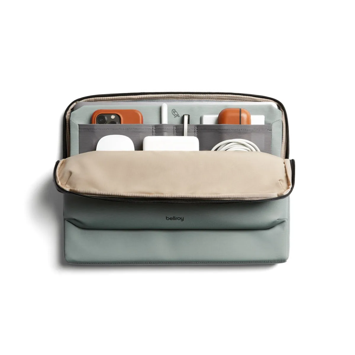 Bellroy Laptop Caddy 16" in Eucalyptus