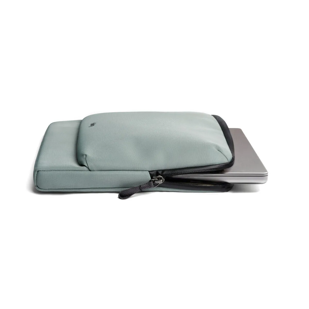 Bellroy Laptop Caddy 16" in Eucalyptus